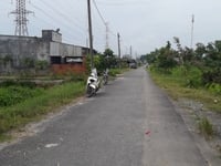 Cần bán gấp lô đất mặt tiền đg nhựa thông 8m LG 20m Cần bán gấp lô đất mặt tiền đg nhựa thông 8m LG 20m