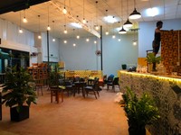 Bận việc sang quán cf góc 2 mặt đường C18, khu K300. Tân Bình Bận việc sang quán cf góc 2 mặt đường C18, khu K300. Tân Bình