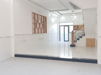 Bán nhà đối diện nhà nữ ca sĩ, 5m x 16m, 1 trệt, 2 lầu, sân thượng Bán nhà đối diện nhà nữ ca sĩ, 5m x 16m, 1 trệt, 2 lầu, sân thượng