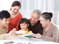 Cần 1 nữ giúp việc ăn ở lại trong nhà. Nhà ít người Cần 1 nữ giúp việc ăn ở lại trong nhà. Nhà ít người