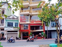 MT Nguyễn Đình Chiểu , P.1 Q.3 . MT Nguyễn Đình Chiểu , P.1 Q.3 .