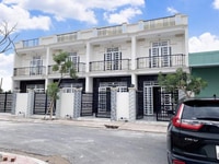 Nhà phố mặt tiền đường Đinh Đức Thiện Bình Chánh 1 trệt 1 lầu 3PN Nhà phố mặt tiền đường Đinh Đức Thiện Bình Chánh 1 trệt 1 lầu 3PN
