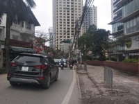 Bán nhà phố Cầu giấy . Giá rẻ nhất.Kinh doanh, an sinh đẹp lắm. Bán nhà phố Cầu giấy . Giá rẻ nhất.Kinh doanh, an sinh đẹp lắm.