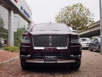 -Bán xe Lincoln Navigator L Black Label 2019 mới100% màu đen -Bán xe Lincoln Navigator L Black Label 2019 mới100% màu đen