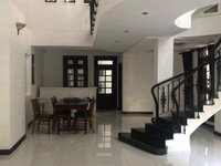 Bán nhà hẻm lớn Quốc Hương 7.5x23 gồm hầm,trệt,3 lầu Bán nhà hẻm lớn Quốc Hương 7.5x23 gồm hầm,trệt,3 lầu