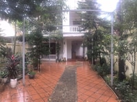 Cho thuê nhà làm vp hoặc ở tại Đội Cấn, DT: 140m x 4T, MT: 8,5m. Cho thuê nhà làm vp hoặc ở tại Đội Cấn, DT: 140m x 4T, MT: 8,5m.