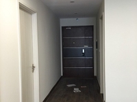 Cho thuê Căn hộ Golden Land 135m² 3PN cb 15tr Cho thuê Căn hộ Golden Land 135m² 3PN cb 15tr