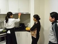 Cần tìm gấp 1 người trông em bé 1 người giúp việc nhà 1 chăm người già Cần tìm gấp 1 người trông em bé 1 người giúp việc nhà 1 chăm người già