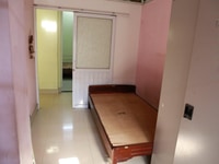 Căn hộ tập thể tiện nghi tầng 1 phố Hồng Hà, 100m2 Căn hộ tập thể tiện nghi tầng 1 phố Hồng Hà, 100m2