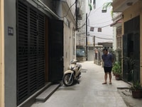 Bán nhà Hồ Tùng Mậu 35m2, 5 tầng, MT 3,5m: 3,3 tỷ. Bán nhà Hồ Tùng Mậu 35m2, 5 tầng, MT 3,5m: 3,3 tỷ.