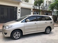Bán xe Innova 2.0E màu ghi vàng sản xuất cuối 2012 Bán xe Innova 2.0E màu ghi vàng sản xuất cuối 2012