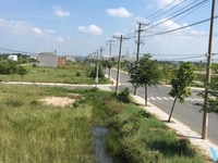 Bán lô đất mặt tiền đường 20m giá 550tr Bán lô đất mặt tiền đường 20m giá 550tr