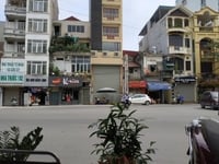 Cần bán nhà Hai Bà Trưng diện tích 58.5x 6 mặt tiền 5.1 gíaiá 9.tỷ. Cần bán nhà Hai Bà Trưng diện tích 58.5x 6 mặt tiền 5.1 gíaiá 9.tỷ.