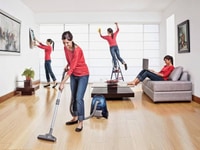 Nhà tôi cần 1 người chăm mẹ, 1 người chăm con và 1 người làm việc nhà Nhà tôi cần 1 người chăm mẹ, 1 người chăm con và 1 người làm việc nhà