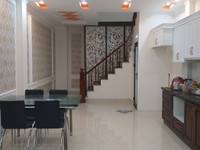Bán nhà 5 tầng xây mới lạc long quân dt 37m2 ô tô cách nhà 20m nt xịn Bán nhà 5 tầng xây mới lạc long quân dt 37m2 ô tô cách nhà 20m nt xịn