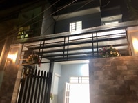 CẦN BÁN GẤP NHÀ MỚI ĐẸP SÁT CHỢ THỦ ĐỨC 50m2 TRỆT LẦU SỔ HỒNG RIÊNG CẦN BÁN GẤP NHÀ MỚI ĐẸP SÁT CHỢ THỦ ĐỨC 50m2 TRỆT LẦU SỔ HỒNG RIÊNG
