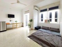 Căn hộ Full nội thất, cửa sổ, ban công thoáng mát ngay chân cầu Kiệu Căn hộ Full nội thất, cửa sổ, ban công thoáng mát ngay chân cầu Kiệu
