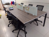 Thanh lý bàn nhóm chân sắt 4 người ngồi giá rẻ Thanh lý bàn nhóm chân sắt 4 người ngồi giá rẻ
