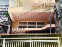 Chính chủ cần bán nhà 2 căn liền kề mặt tiền đường số 40 Hồ Thị Kỷ Q10 Chính chủ cần bán nhà 2 căn liền kề mặt tiền đường số 40 Hồ Thị Kỷ Q10