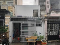Nhà sau lưng mặt tiền võ văn kiệt Nhà sau lưng mặt tiền võ văn kiệt