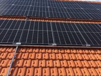Combo hệ thống Điện Mặt Trời hòa lưới 3,25 Kw: Combo hệ thống Điện Mặt Trời hòa lưới 3,25 Kw: