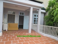 Ngôi nhà đẹp,đủ đồ,4 ngủ giá hợp lý cho thuê ở quận Ba Đình Ngôi nhà đẹp,đủ đồ,4 ngủ giá hợp lý cho thuê ở quận Ba Đình