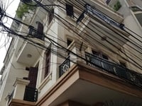 Cho thuê nhà 3,5 Tầng kiểu Biệt Thự Phố Văn Cao Liễu Giai 3 Mặt thoáng Cho thuê nhà 3,5 Tầng kiểu Biệt Thự Phố Văn Cao Liễu Giai 3 Mặt thoáng