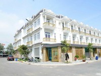 Bán căn nhà mặt tiền đường DT747 kiểu dáng châu âu hiện đại. Bán căn nhà mặt tiền đường DT747 kiểu dáng châu âu hiện đại.