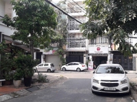 Gia đình cần sang gấp nhà 3 tầng góc 3 mặt tiền ( 7 x 15m)- DTSD 250m2 Gia đình cần sang gấp nhà 3 tầng góc 3 mặt tiền ( 7 x 15m)- DTSD 250m2