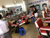 Tiệm tóc Quý Boys tuyển nữ cạo mặt ráy tai gội đầu, TN 15triệu trở lên Tiệm tóc Quý Boys tuyển nữ cạo mặt ráy tai gội đầu, TN 15triệu trở lên