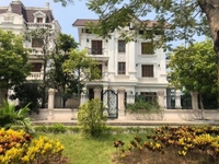 Bán biệt thự Pháp, gần Hồ & Sân Golf Đồng Mô, có thang máy, 4,1 tỷ Bán biệt thự Pháp, gần Hồ & Sân Golf Đồng Mô, có thang máy, 4,1 tỷ