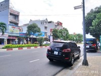 Cho thuê nhà nguyên căn đường Nam Kỳ Khởi Nghĩa hướng Đông Nam Cho thuê nhà nguyên căn đường Nam Kỳ Khởi Nghĩa hướng Đông Nam