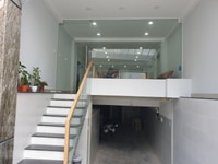 Văn phòng giá rẻ 30m2 cạnh bến xe Miền Đông, có hầm để xe máy Văn phòng giá rẻ 30m2 cạnh bến xe Miền Đông, có hầm để xe máy