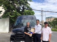 Hyundai Solati giá tốt cuối năm xe có sẵn giao ngay Hyundai Solati giá tốt cuối năm xe có sẵn giao ngay