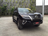 Cần bán Fortuner nhập 2017 máy xăng 1 cầu màu đen vip Cần bán Fortuner nhập 2017 máy xăng 1 cầu màu đen vip