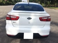 Cần bán xe Kia RIO 2017, số sàn, màu trắng, gia đình sử dụng Cần bán xe Kia RIO 2017, số sàn, màu trắng, gia đình sử dụng