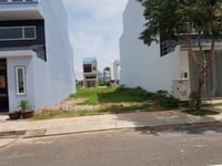 Chạy bệnh cho con bán gấp lô đất đường Võ Thị Sáu Q1 TP HCM 78M2 SHR. Chạy bệnh cho con bán gấp lô đất đường Võ Thị Sáu Q1 TP HCM 78M2 SHR.