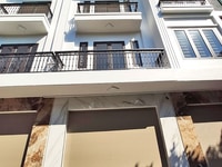 Nhà xây mới 4T gần 80m2 ôtô vào nhà khung cột chợ hàng mới 2,699 tỷ TL Nhà xây mới 4T gần 80m2 ôtô vào nhà khung cột chợ hàng mới 2,699 tỷ TL