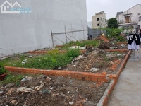 Bán gấp lô đất ngay ngã tư ga, hxh , xây dựng tự do, công chứng ngay. Bán gấp lô đất ngay ngã tư ga, hxh , xây dựng tự do, công chứng ngay.