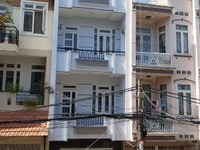 Nhà mặt tiền đường tên lửa 4x20,3.5 tấm ,nhà đẹp giá 25 tr Nhà mặt tiền đường tên lửa 4x20,3.5 tấm ,nhà đẹp giá 25 tr