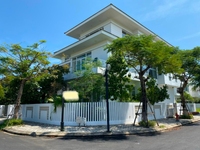 Euro Village 1, biệt thự góc 2 mặt tiền, 3.5 tầng, diện tích đất 620m2 Euro Village 1, biệt thự góc 2 mặt tiền, 3.5 tầng, diện tích đất 620m2