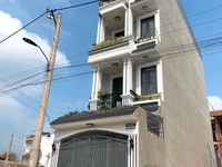 Chuyển về thành phố bán gấp nhà 4 tấm giá 4ty050 Chuyển về thành phố bán gấp nhà 4 tấm giá 4ty050