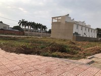 Có lô đất mặt tiền đường 13m giá rẻ bán Có lô đất mặt tiền đường 13m giá rẻ bán