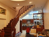 Bán nhà phố Đê La Thành, lô góc 2 thoáng, trung tâm quận Đống Đa, Bán nhà phố Đê La Thành, lô góc 2 thoáng, trung tâm quận Đống Đa,