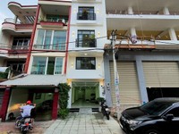 Cần bán gấp khách sạn mới xây đường Hà Huy Giáp, Q12 (ngã tư ga) Cần bán gấp khách sạn mới xây đường Hà Huy Giáp, Q12 (ngã tư ga)
