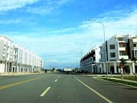 Gia đình cần bán đất Nguyễn Văn Cừ, Gần Đại Học FPT. 1,1 Tỷ Gia đình cần bán đất Nguyễn Văn Cừ, Gần Đại Học FPT. 1,1 Tỷ