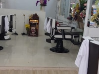 Tuyển thợ nữ gôi đầu làm móng ráy tai Tuyển thợ nữ gôi đầu làm móng ráy tai
