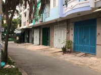 Bán gấp căn nhà 218 Cao Lỗ Q8, 1 Trệt 2 Lầu và ST, 4PN, Hướng Tây Bắc Bán gấp căn nhà 218 Cao Lỗ Q8, 1 Trệt 2 Lầu và ST, 4PN, Hướng Tây Bắc