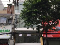 Cho thuê nhà mặt tiền nguyên căn mới xây có thang máy Cho thuê nhà mặt tiền nguyên căn mới xây có thang máy