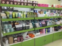Cần tuyển 4 nhân viên nam/nữ bán hàng tại Shop Mỹ phẩm Cần tuyển 4 nhân viên nam/nữ bán hàng tại Shop Mỹ phẩm